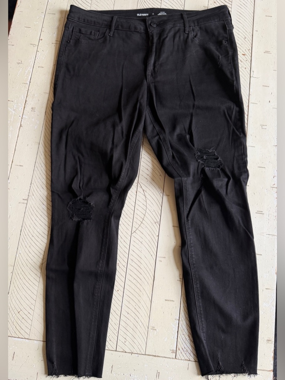 Old Navy Midrise Super Skinny Distressed Jeans